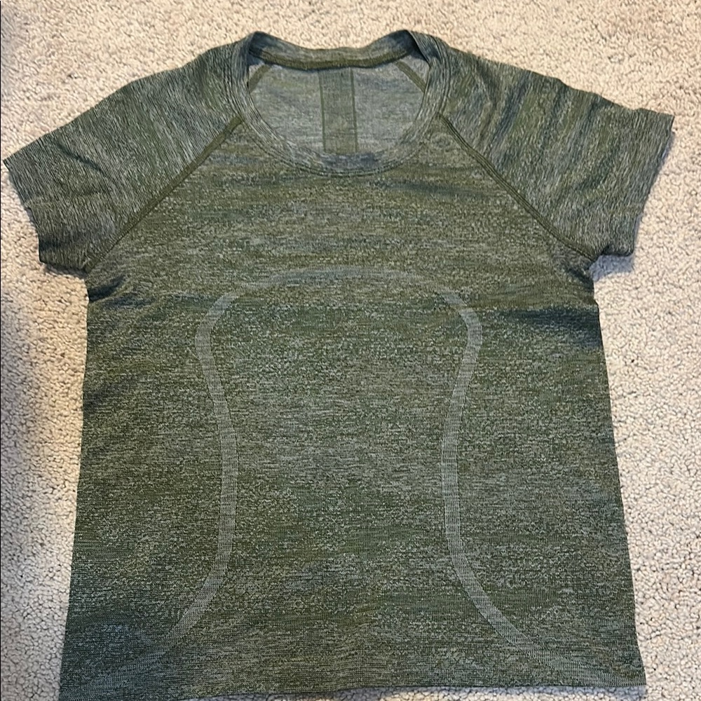 Green lululemon Short Sleeve Athletic T-Shirt